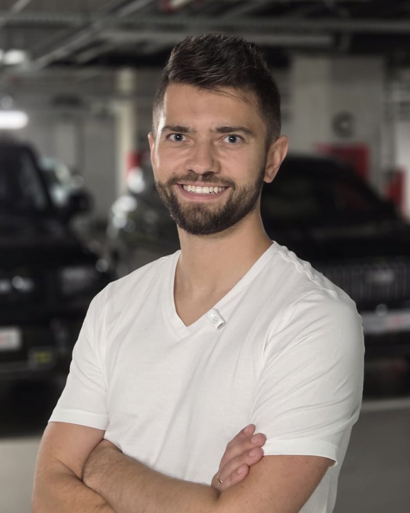 Oscar, współwłaściciel SAMOCHODYZCHIN.com
